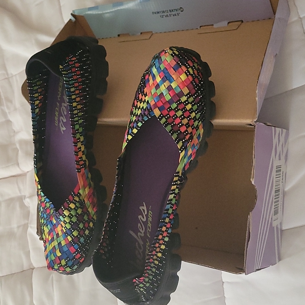 Skechers